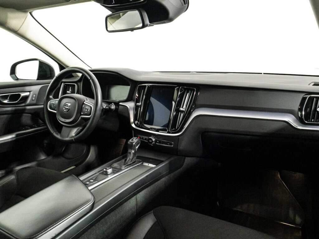 Volvo V60 с пробегом — 2018 год. Фото: #8