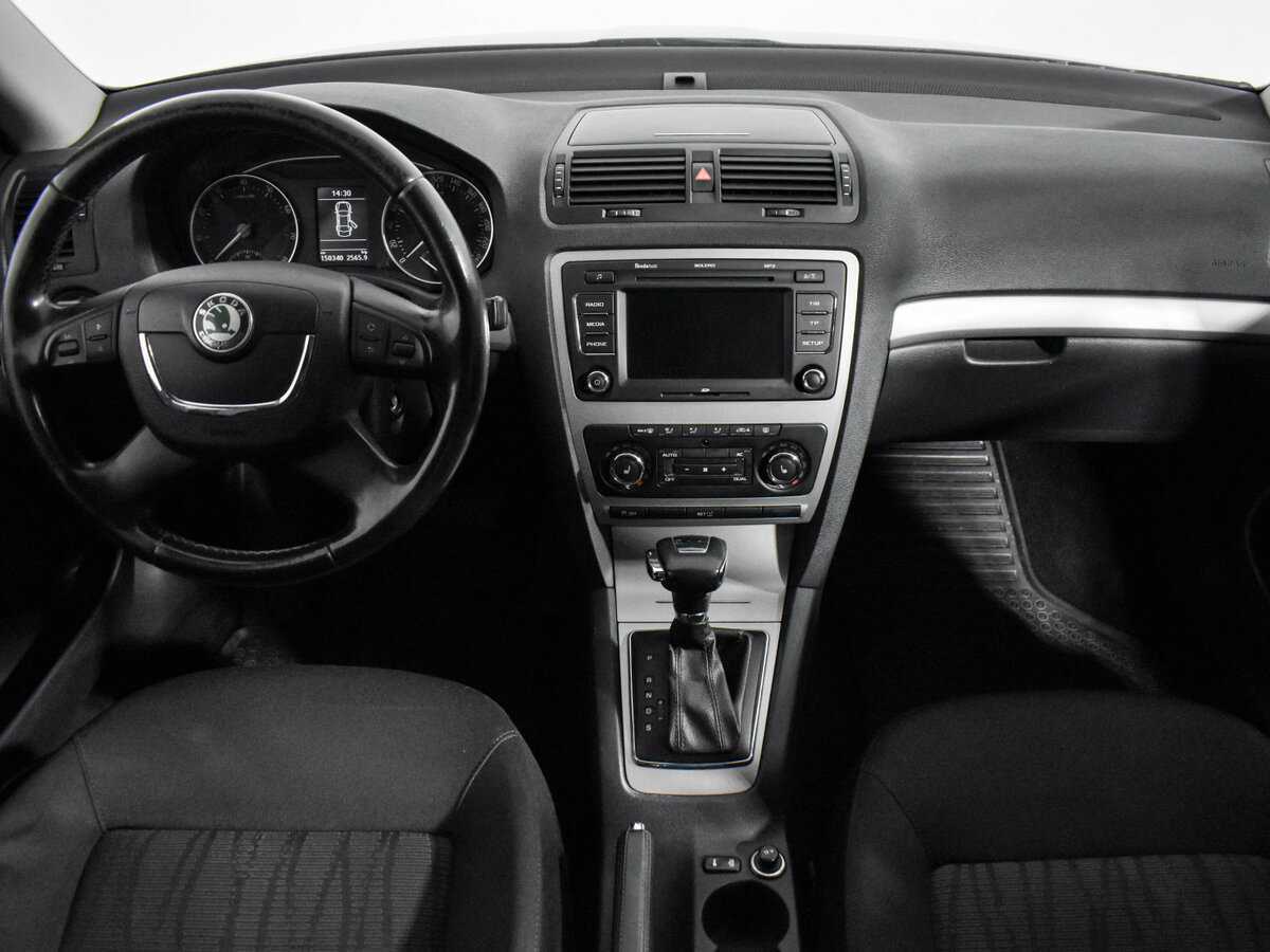 Skoda Octavia с пробегом — 2012 год. Фото: #16