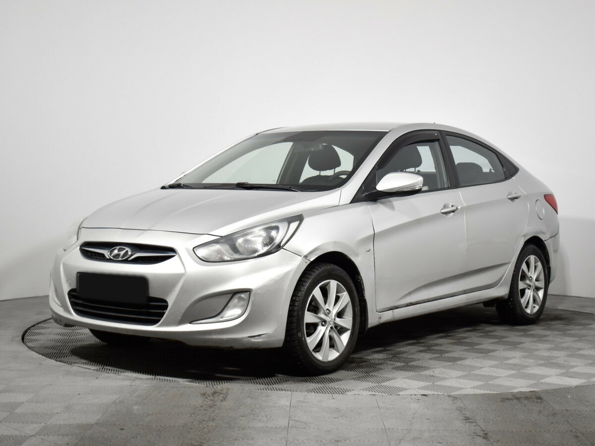Hyundai Solaris с пробегом — 2012 год. Посмотреть фото