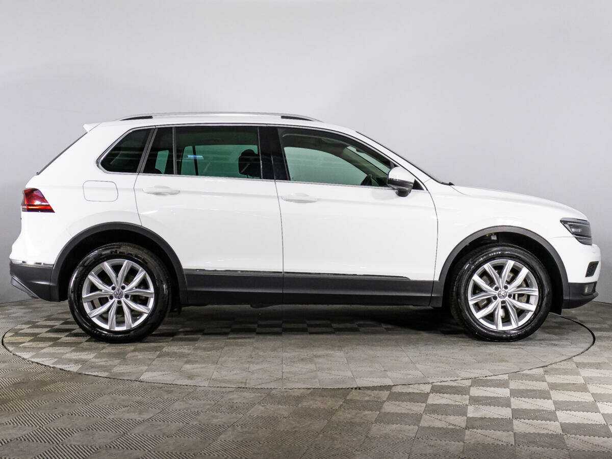 Volkswagen Tiguan с пробегом — 2018 год. Фото: #3