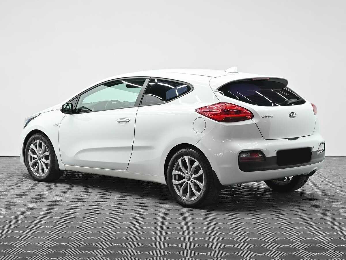 Kia Ceed с пробегом — 2017 год. Фото: #3