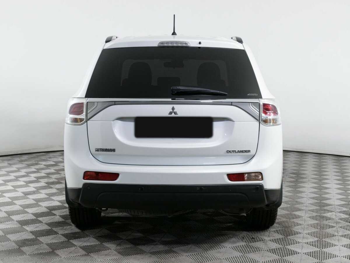 Mitsubishi Outlander с пробегом — 2013 год. Фото: #4