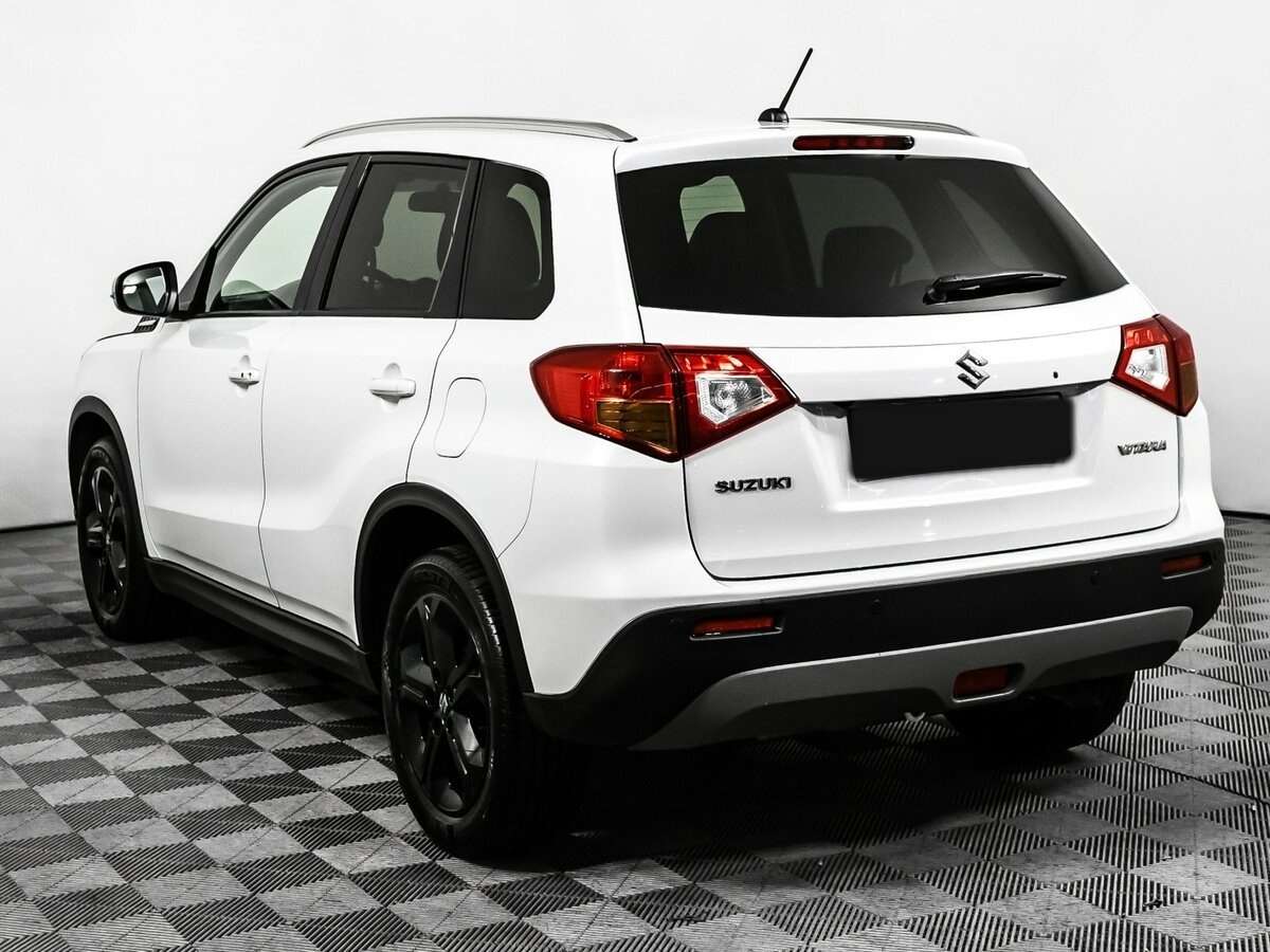 Suzuki Vitara с пробегом — 2016 год. Фото: #6