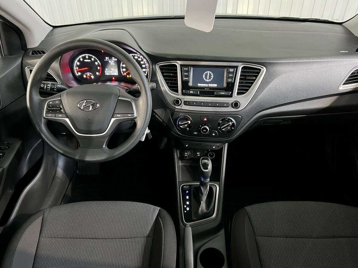 Hyundai Solaris с пробегом — 2020 год. Фото: #11