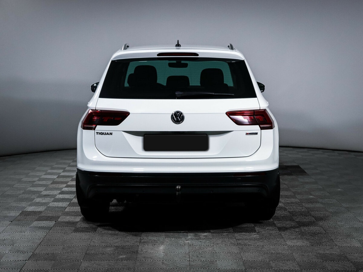 Volkswagen Tiguan с пробегом — 2018 год. Фото: #4
