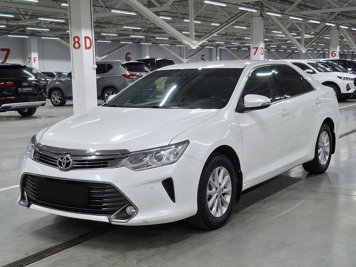 Toyota Camry с пробегом — 2015 год. Фото: #0