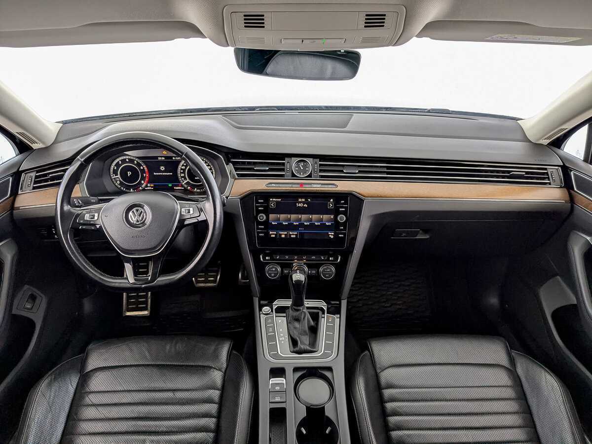 Volkswagen Passat с пробегом — 2018 год. Фото: #13