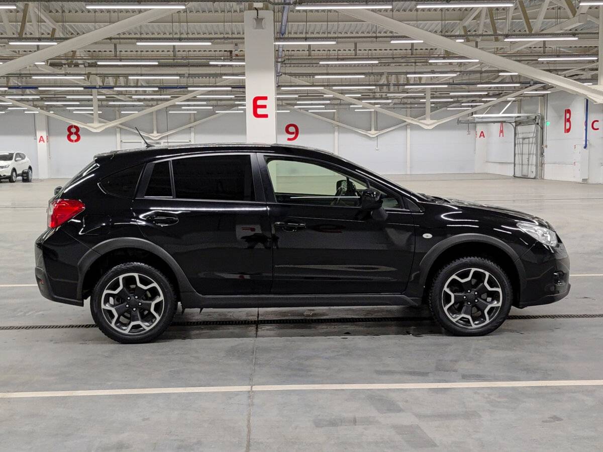Subaru XV с пробегом — 2014 год. Фото: #3