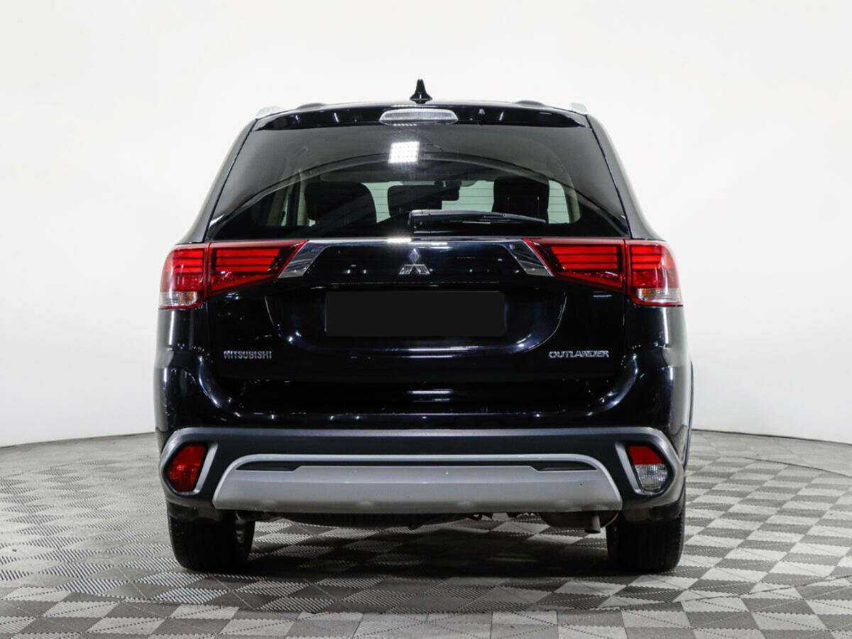 Mitsubishi Outlander с пробегом — 2020 год. Фото: #5