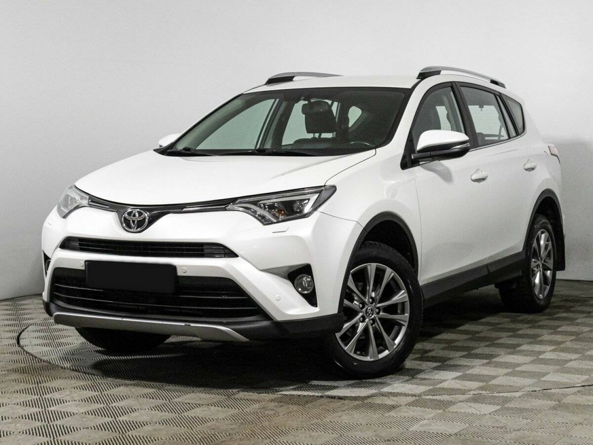 Toyota RAV4 с пробегом — 2018 год. Фото: #0