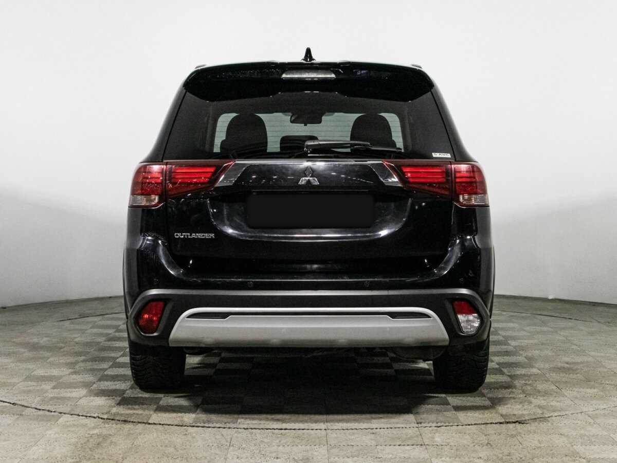 Mitsubishi Outlander с пробегом — 2021 год. Фото: #5
