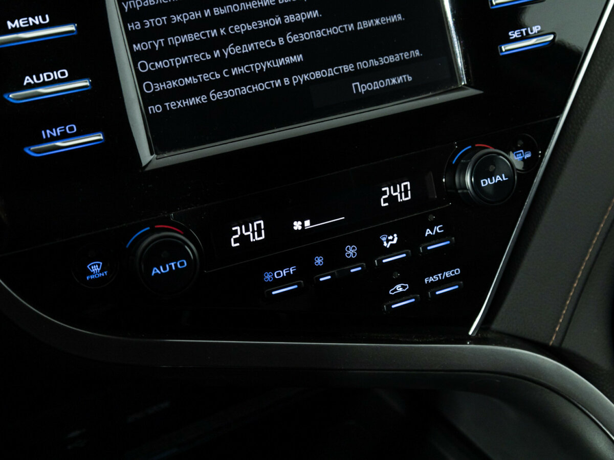 Toyota Camry с пробегом — 2019 год. Фото: #13