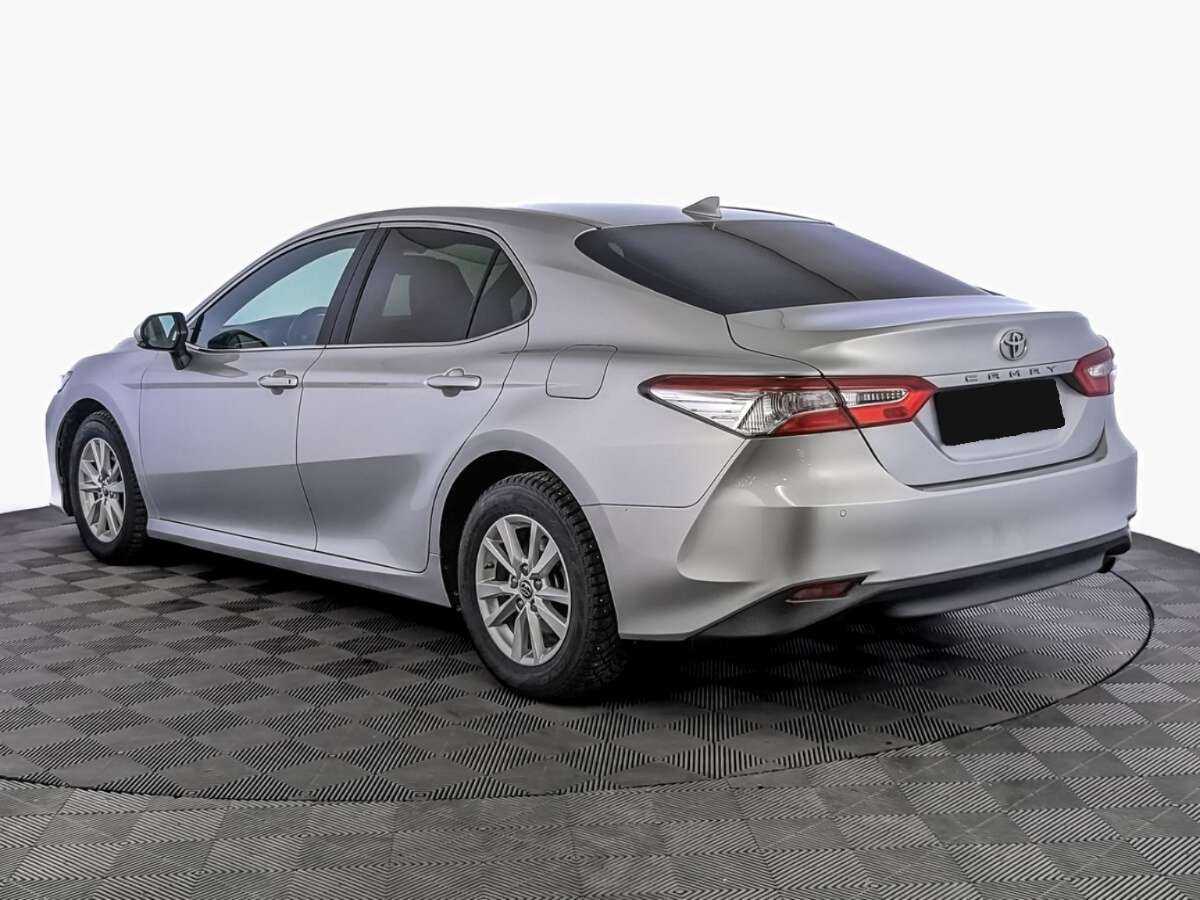 Toyota Camry с пробегом — 2020 год. Фото: #6