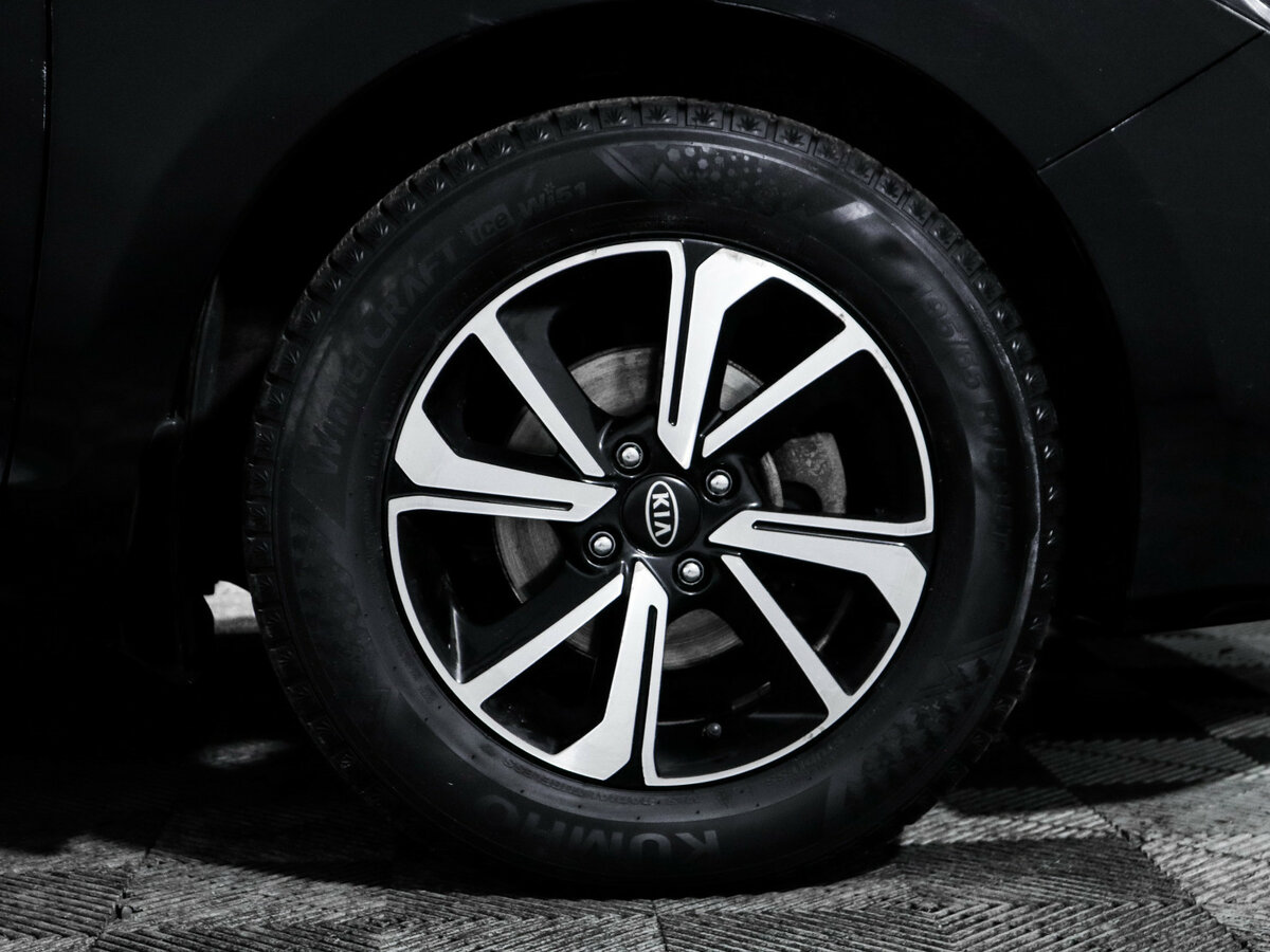 Hyundai Solaris с пробегом — 2018 год. Фото: #11