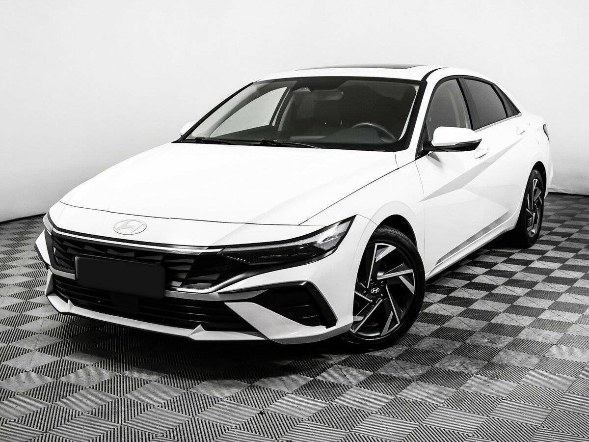 Hyundai Elantra с пробегом — 2023 год. Фото: #0