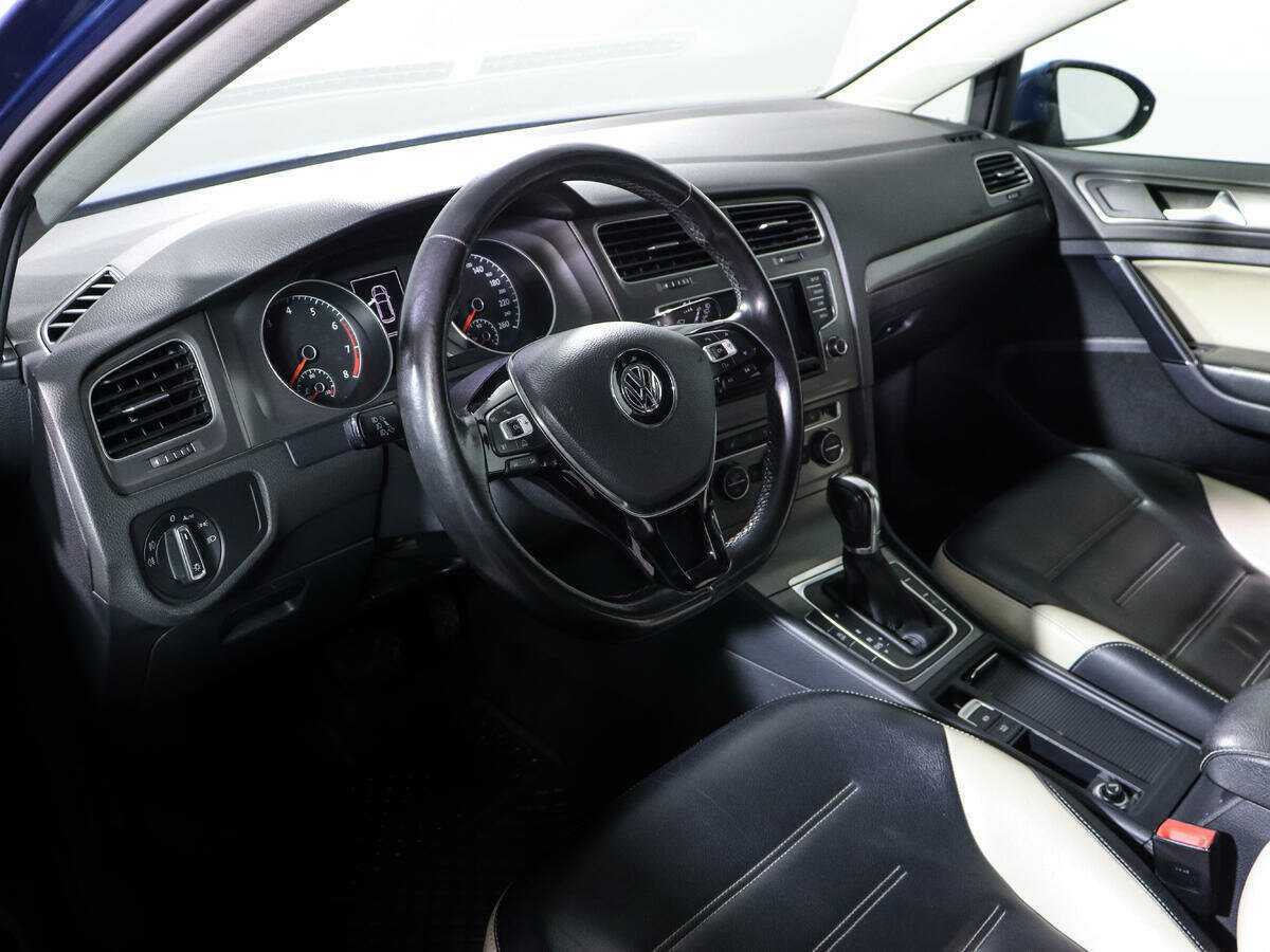 Volkswagen Golf с пробегом — 2013 год. Фото: #13