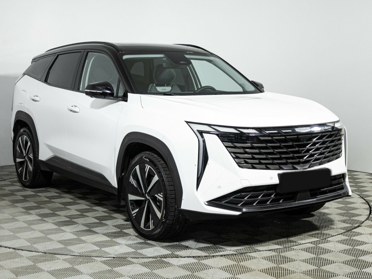 Geely Atlas с пробегом — 2023 год. Фото: #2