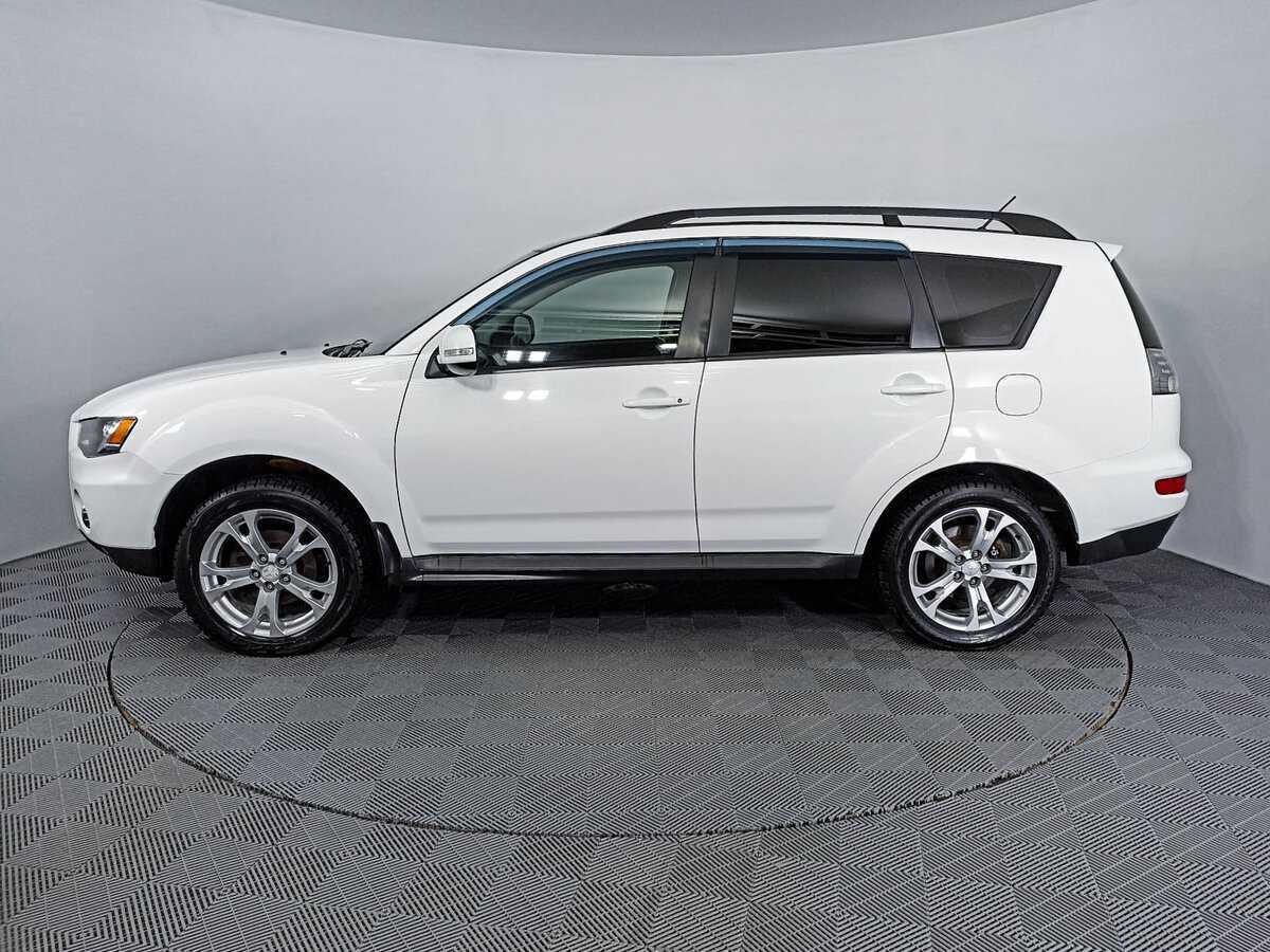 Mitsubishi Outlander с пробегом — 2012 год. Фото: #7