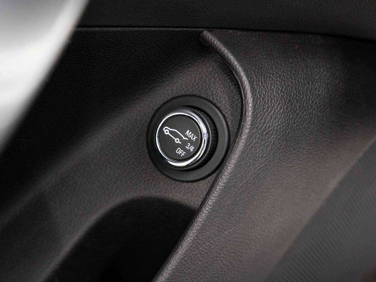 Opel Insignia с пробегом — 2013 год. Фото: #28