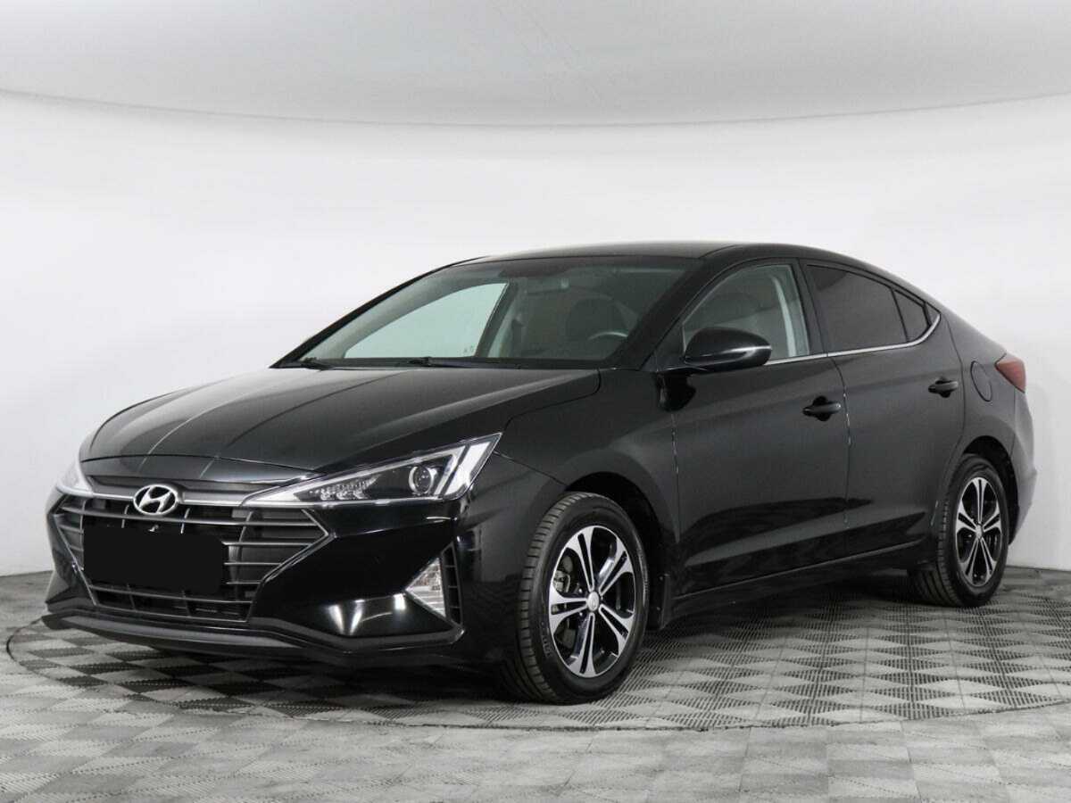 Hyundai Elantra с пробегом — 2019 год. Посмотреть фото