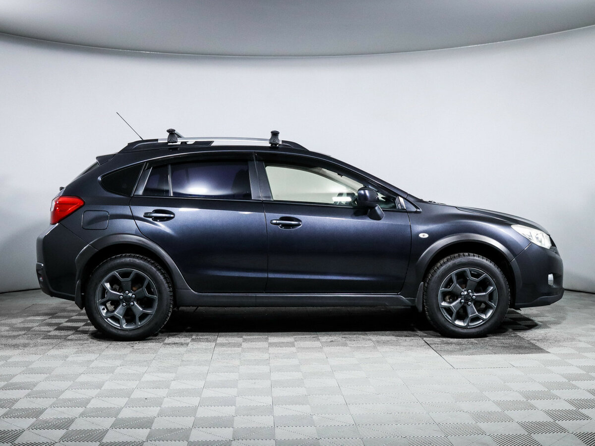 Subaru XV с пробегом — 2014 год. Фото: #3
