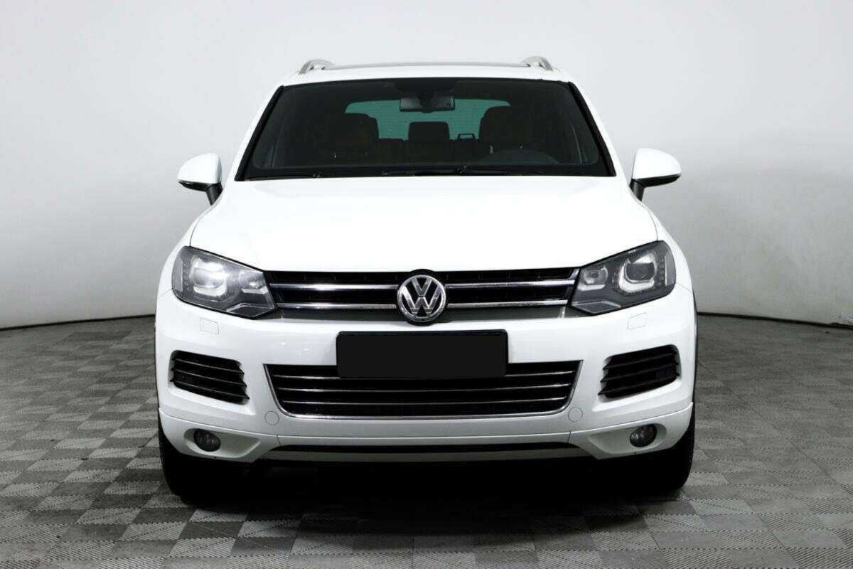 Volkswagen Touareg с пробегом — 2013 год. Фото: #1