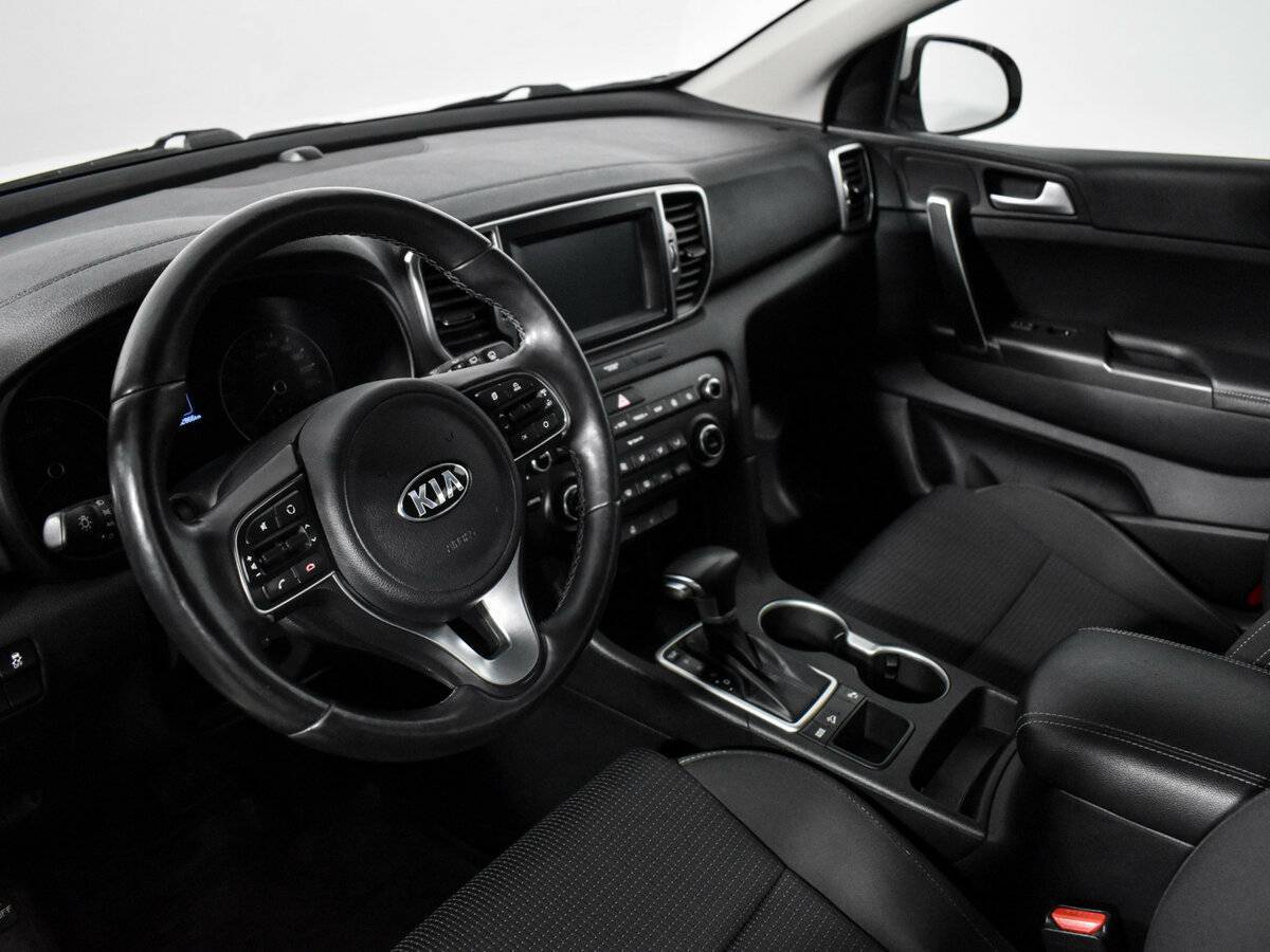 Kia Sportage с пробегом — 2016 год. Фото: #6