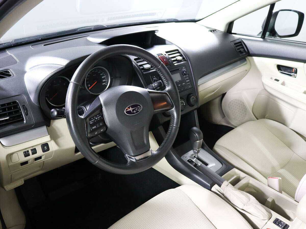 Subaru XV с пробегом — 2012 год. Фото: #11