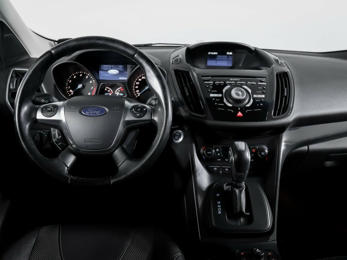 Ford Kuga с пробегом — 2014 год. Фото: #9