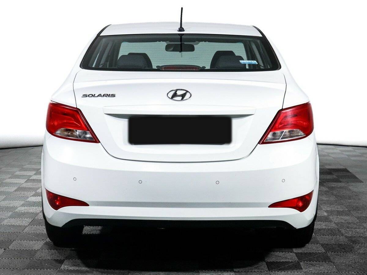 Hyundai Solaris с пробегом — 2016 год. Фото: #4