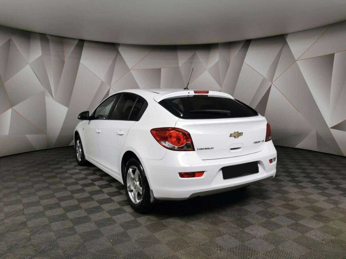Chevrolet Cruze с пробегом — 2012 год. Фото: #3