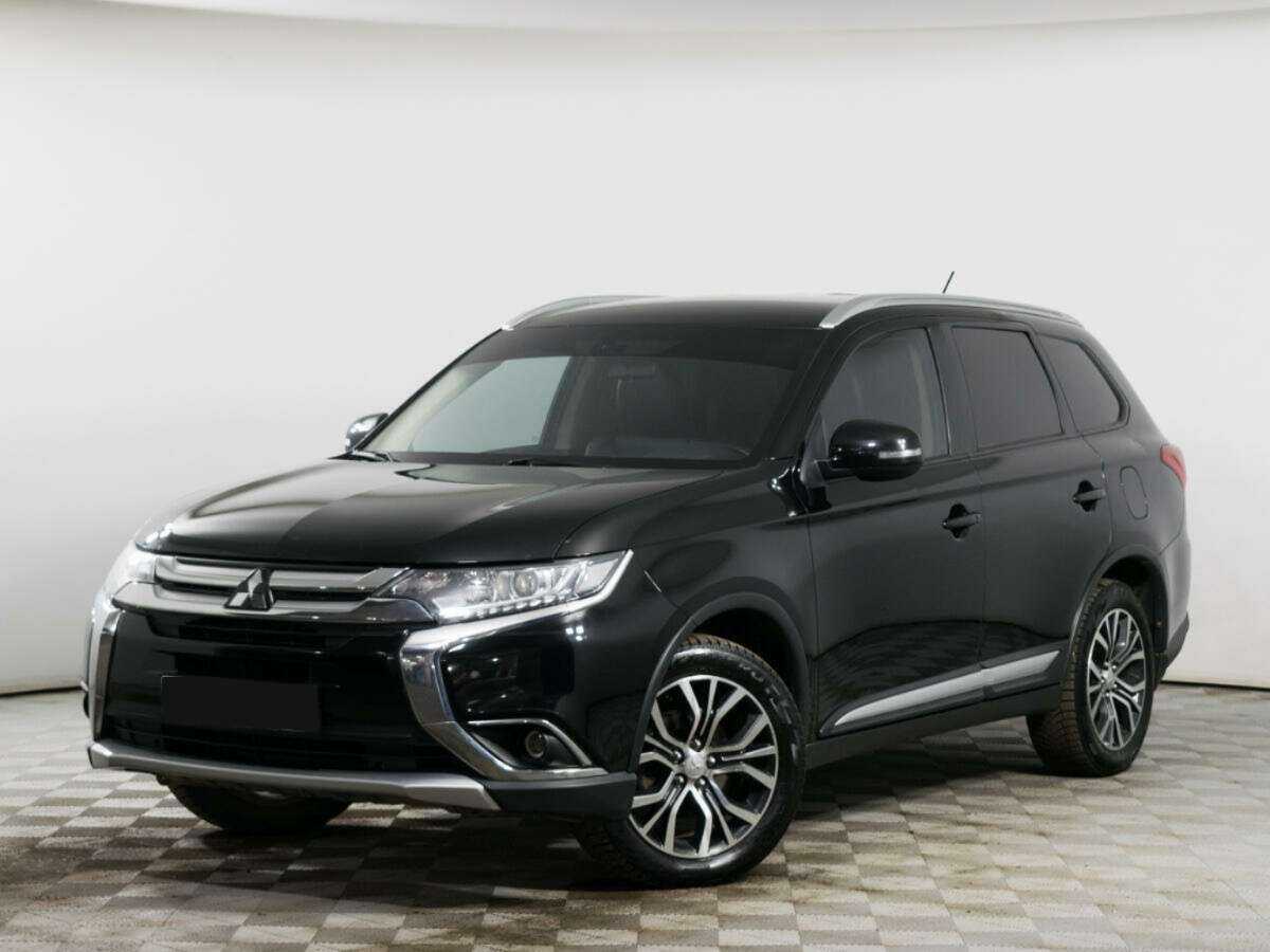 Mitsubishi Outlander с пробегом — 2016 год. Посмотреть фото