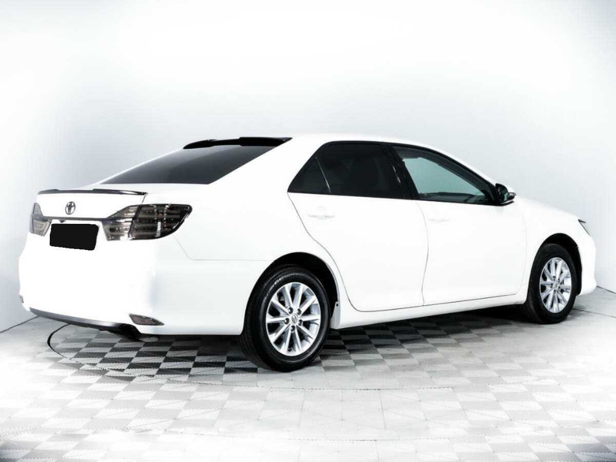 Toyota Camry с пробегом — 2015 год. Фото: #4