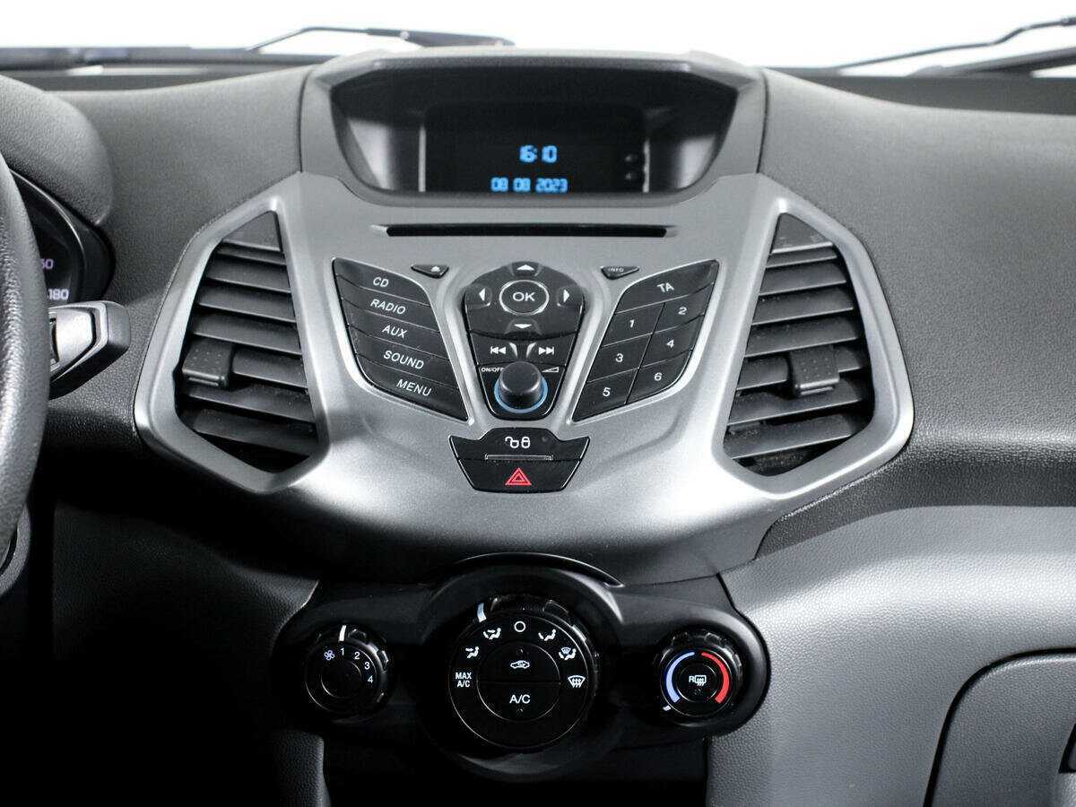 Ford EcoSport с пробегом — 2015 год. Фото: #12