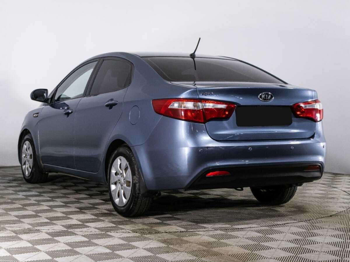 Kia Rio с пробегом — 2012 год. Фото: #6