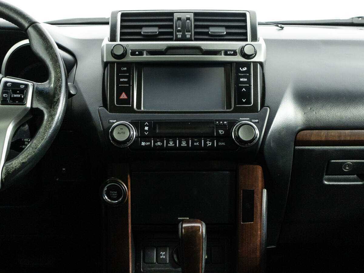 Toyota Land Cruiser Prado с пробегом — 2014 год. Фото: #12