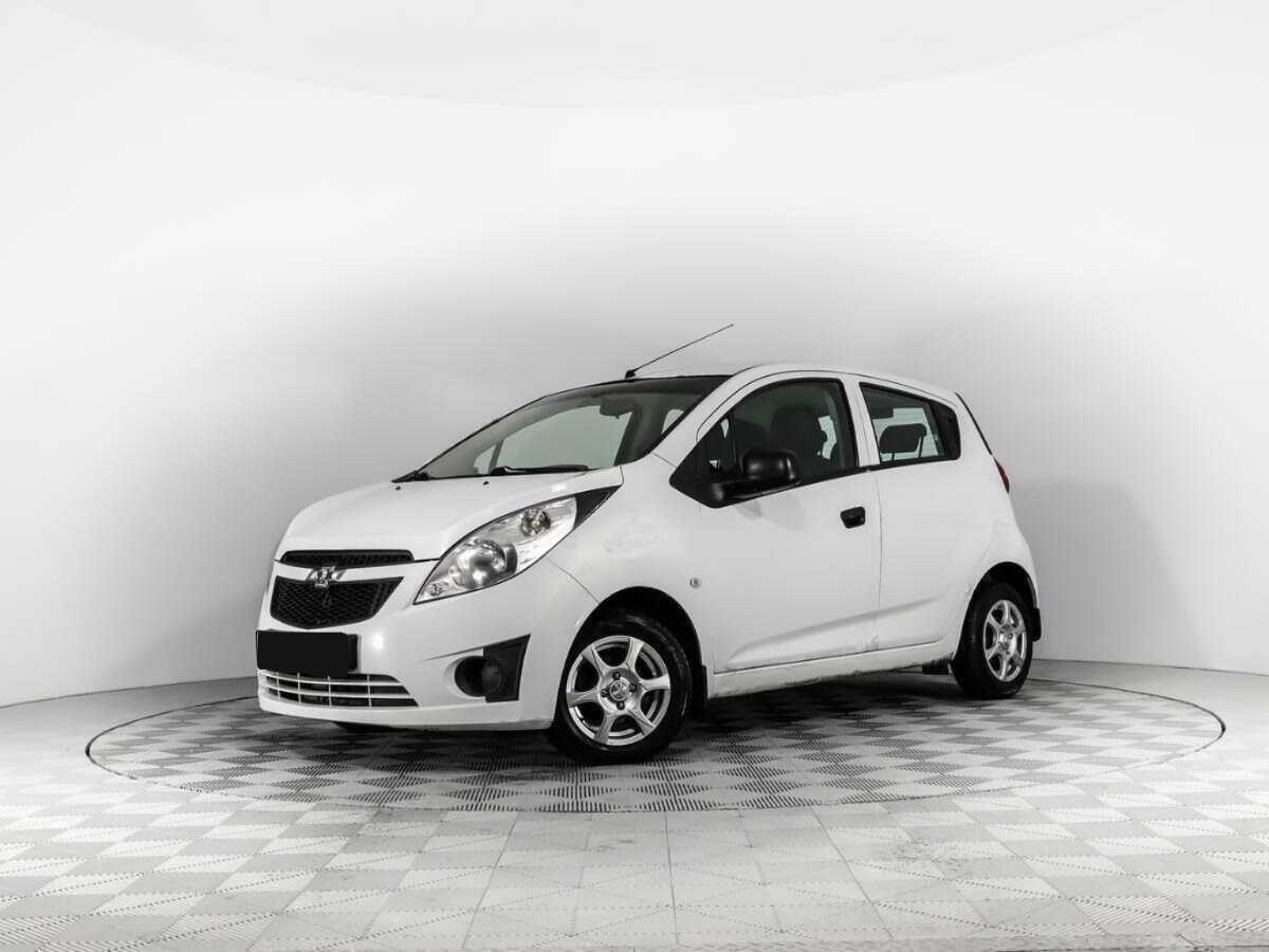 Chevrolet Spark с пробегом — 2013 год. Посмотреть фото