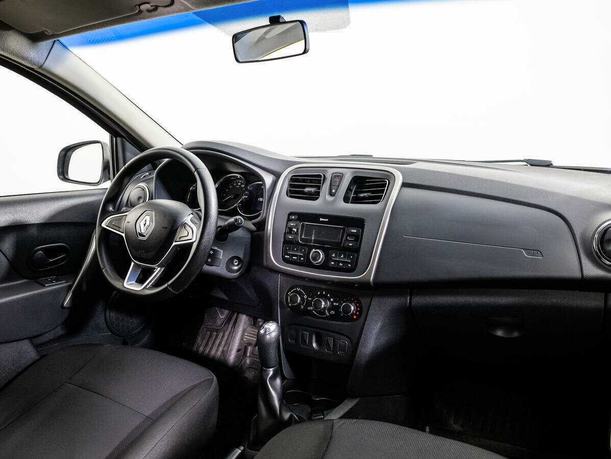 Renault Logan с пробегом — 2019 год. Фото: #8