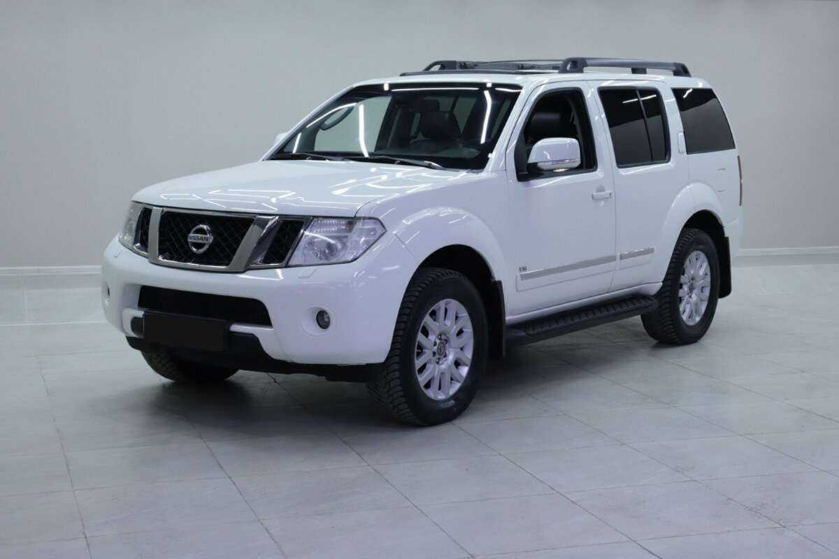 Nissan Pathfinder с пробегом — 2012 год. Фото: #0