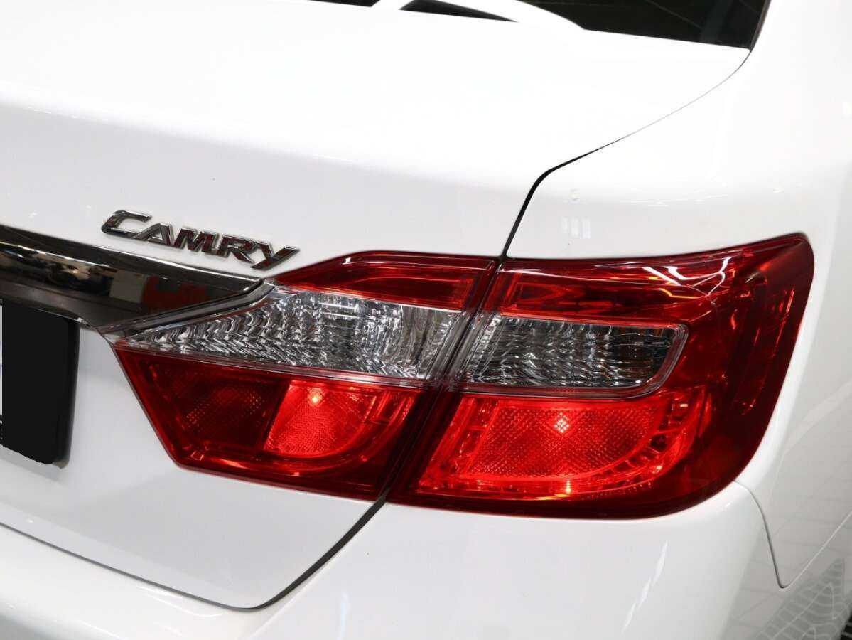 Toyota Camry с пробегом — 2013 год. Фото: #5