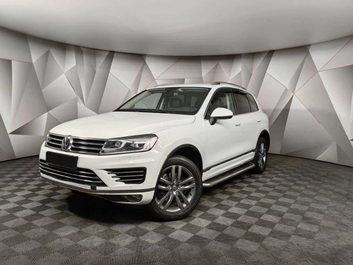 Volkswagen Touareg с пробегом — 2016 год. Фото: #0