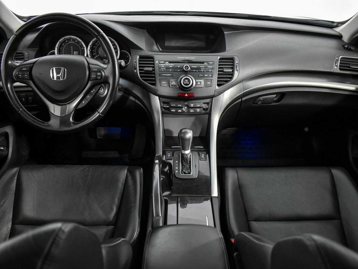 Honda Accord с пробегом — 2012 год. Фото: #15