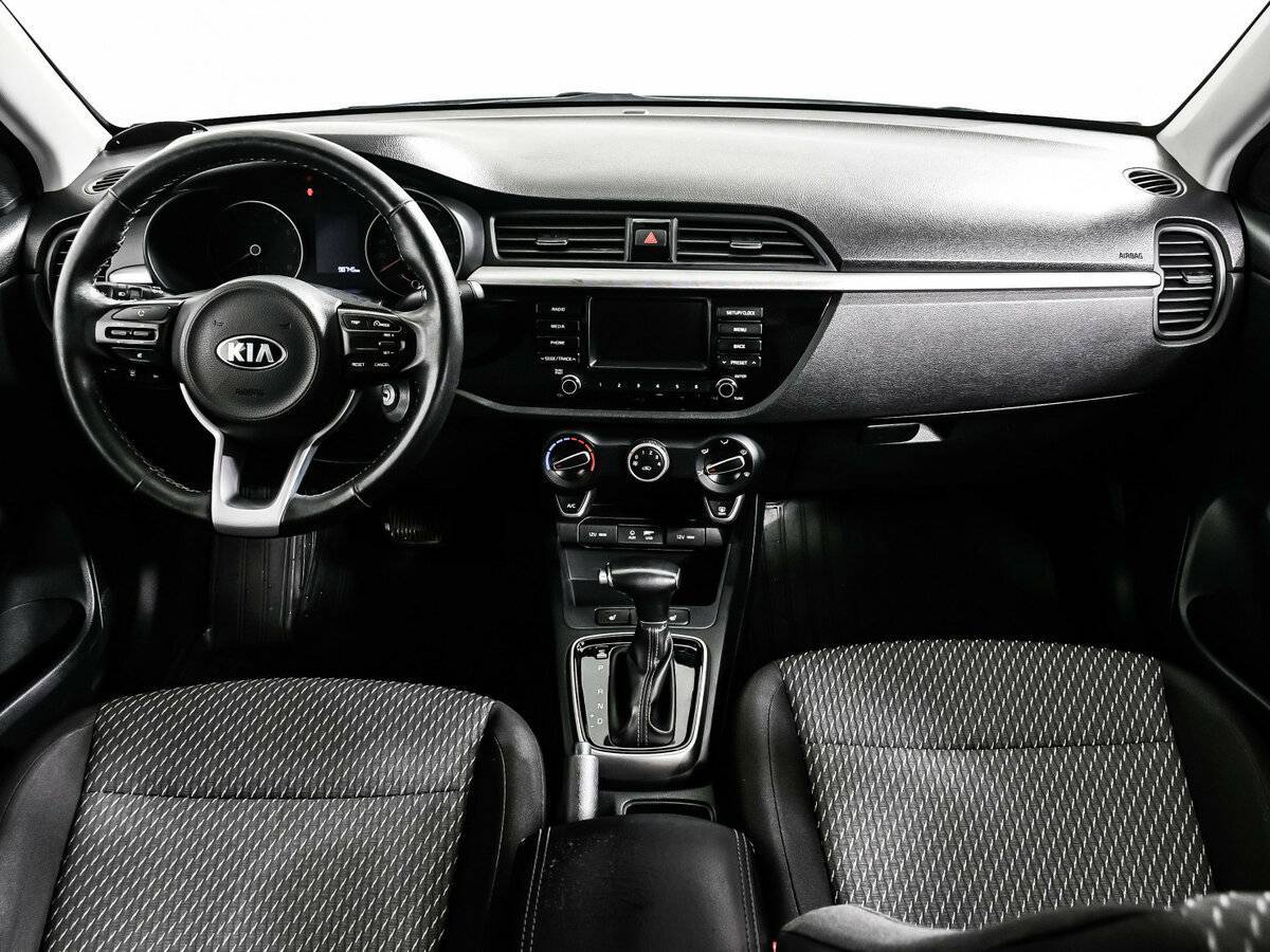 Kia Rio с пробегом — 2018 год. Фото: #9