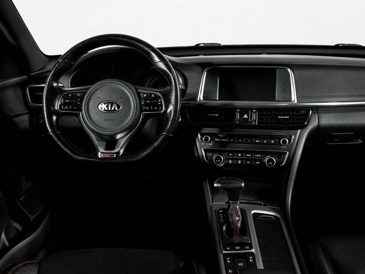 Kia Optima с пробегом — 2017 год. Фото: #9