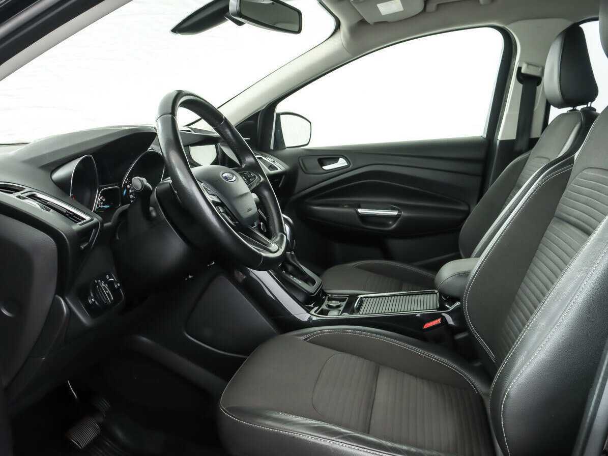 Ford Kuga с пробегом — 2017 год. Фото: #8
