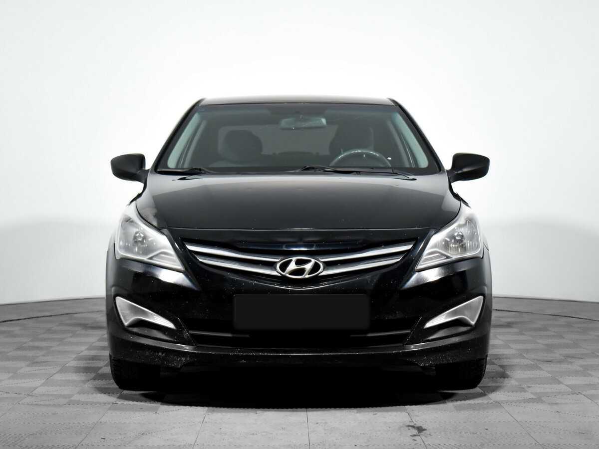 Hyundai Solaris с пробегом — 2015 год. Фото: #1
