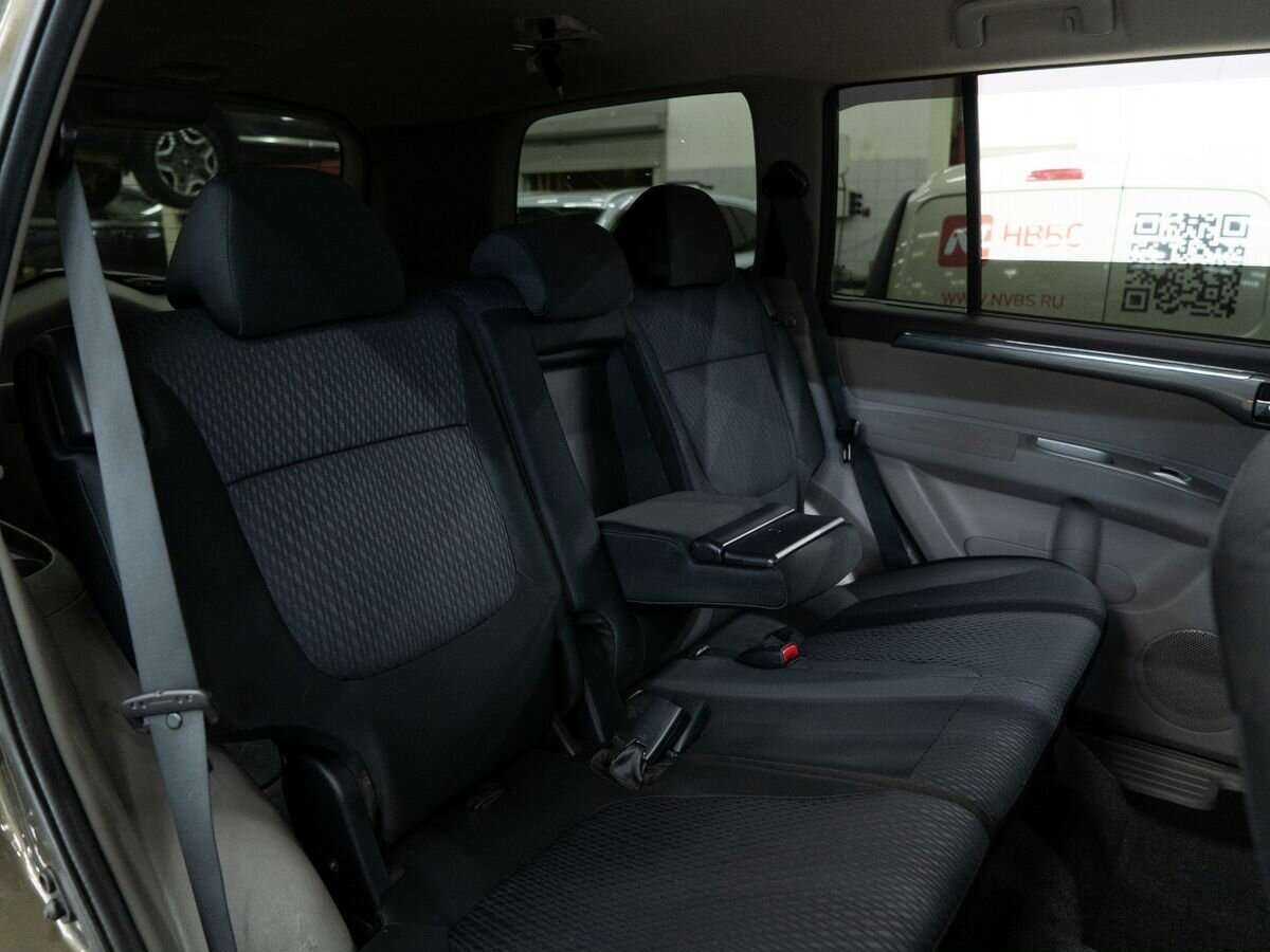 Mitsubishi Pajero Sport с пробегом — 2014 год. Фото: #8