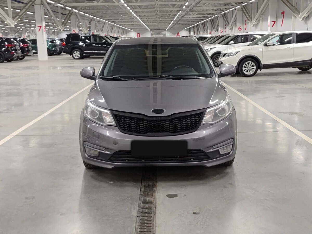 Kia Rio с пробегом — 2016 год. Фото: #1