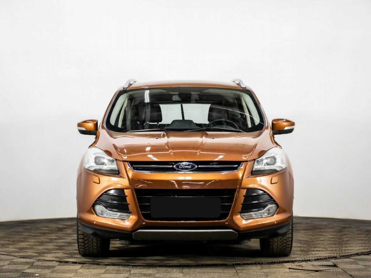 Ford Kuga с пробегом — 2015 год. Фото: #1