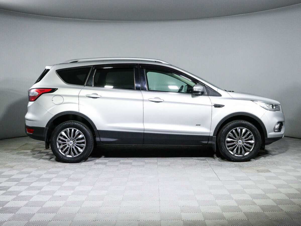 Ford Kuga с пробегом — 2017 год. Фото: #3
